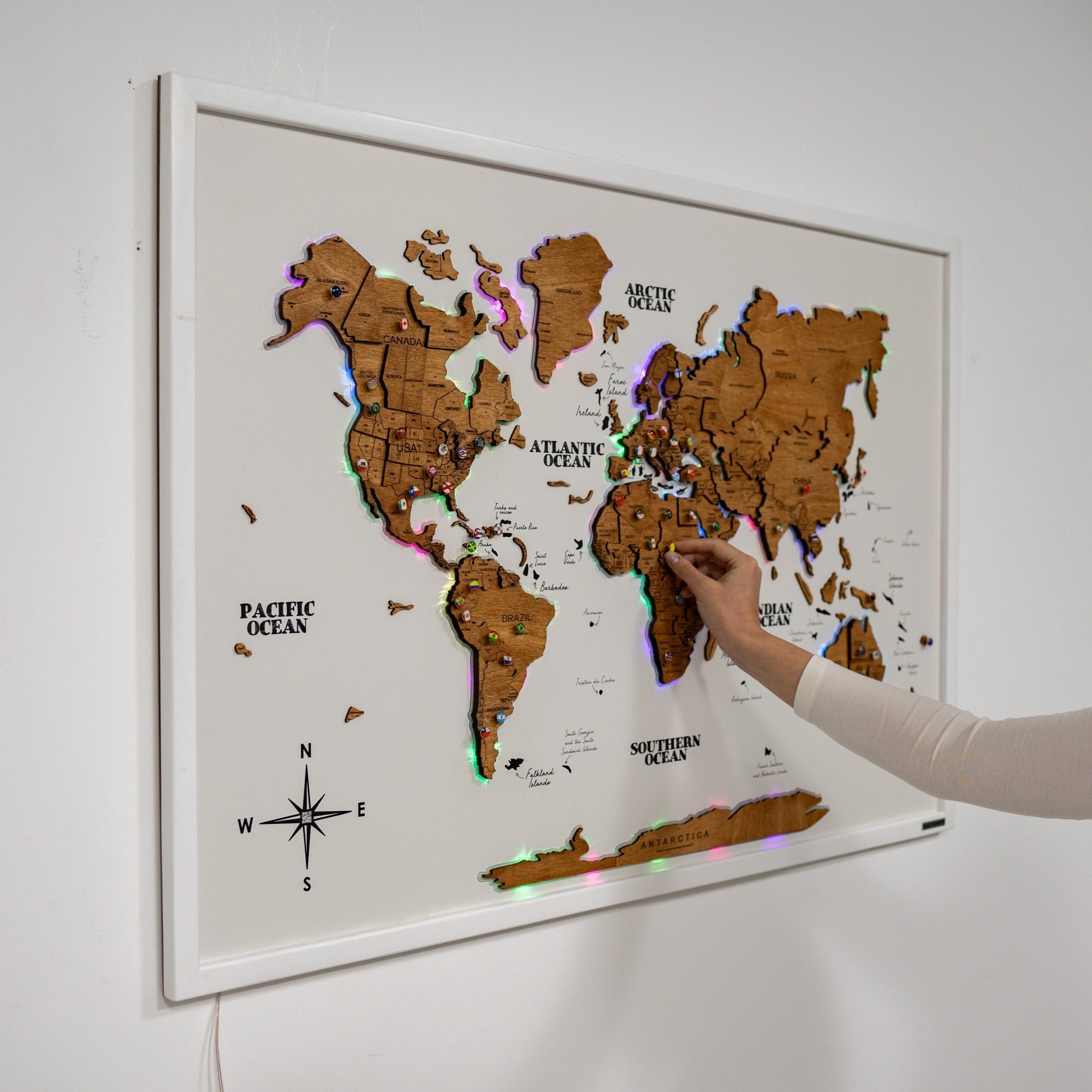 Map on Board LED 2.0 Oak - Hallam Custom Woodworking - Enjoy The Wood